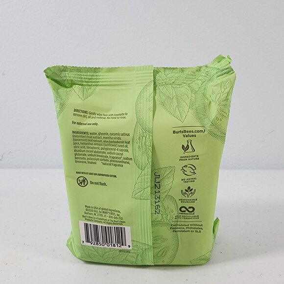 Burt's Bees Facial Cleansing Towelettes with Cucumber and Mint 3 Pack (90 Wipes) - Picture 3 of 3